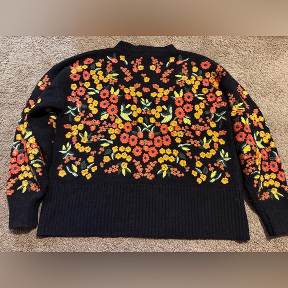 Zara Knit Floral Embroidered Heavy Sweater - Picture 5 of 6